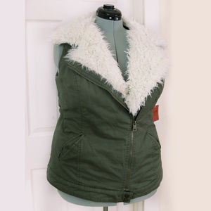 Greem Army Vest with Fur Collar